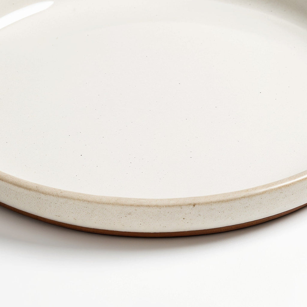 Danmero Chalk Bread Plate — macro close-up of raised rim and glaze pooling